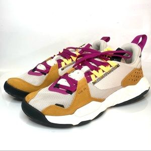 Nike Jordan Womens Delta Sneaker